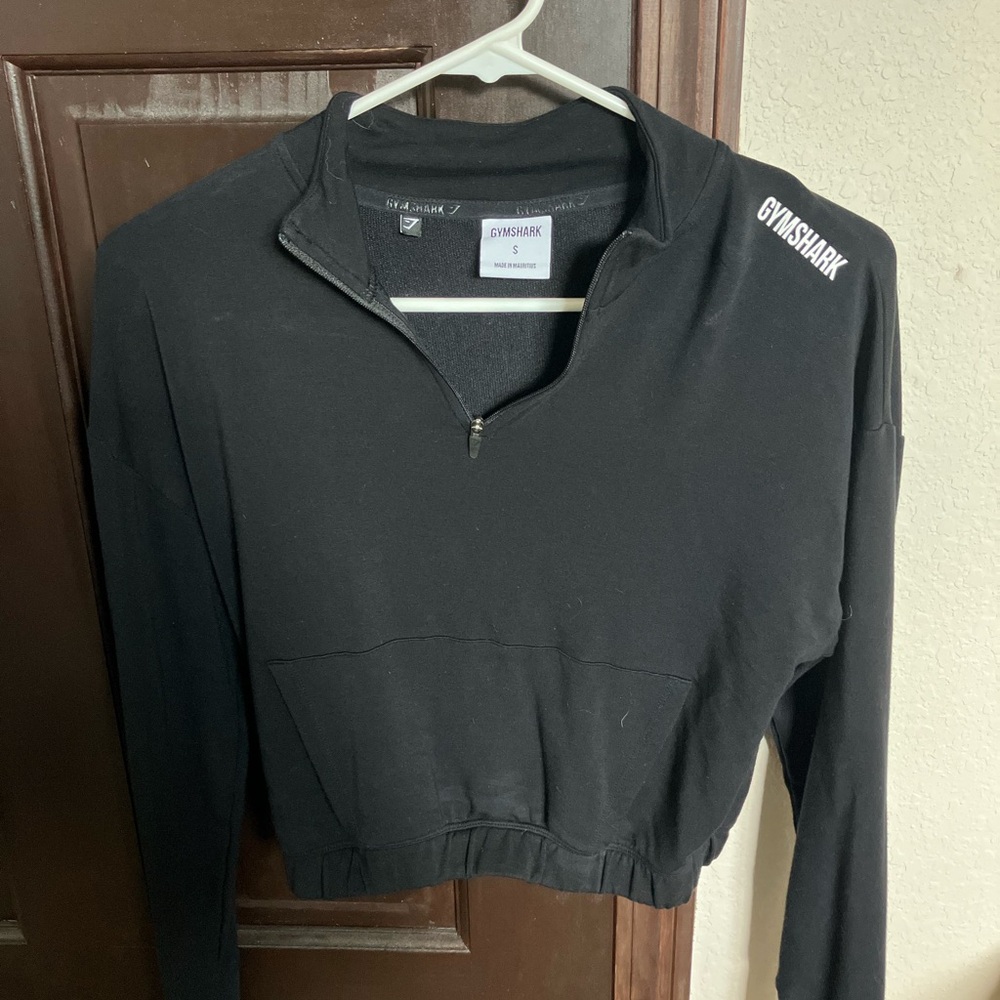 Gymshark Black Cropped Sweatshirt